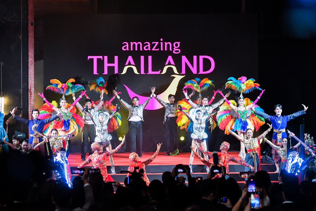 performers in amazing thailand